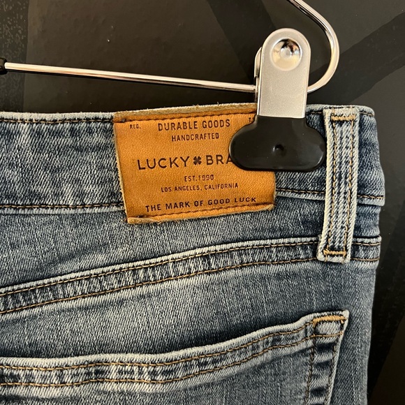 Lucky Brand Light Blue Cropped Jeans - Picture 4 of 4